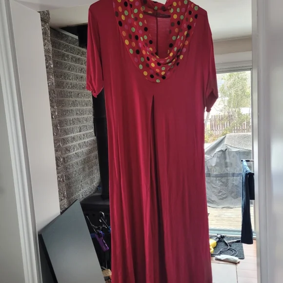 Ladies Long DRESS - Picture 5 of 5